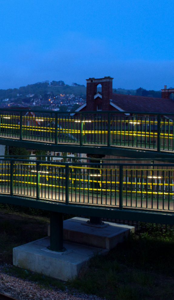 Rail Beards Lane Footbridge Grid block images Quarter width tall 552x948