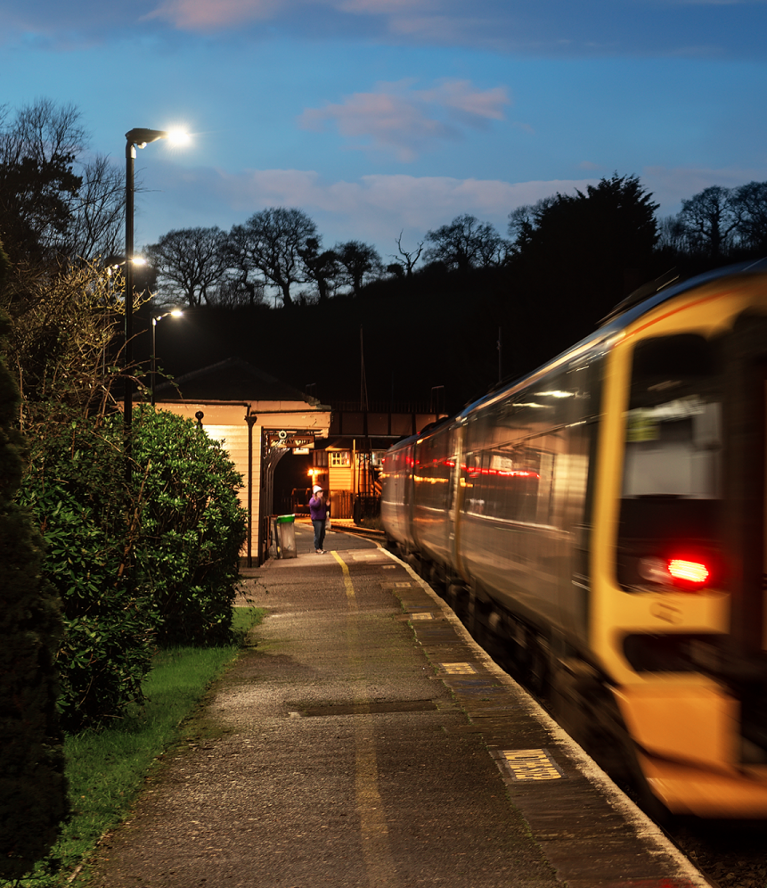 website grid half width tall main image 1148x1328px crediton station3