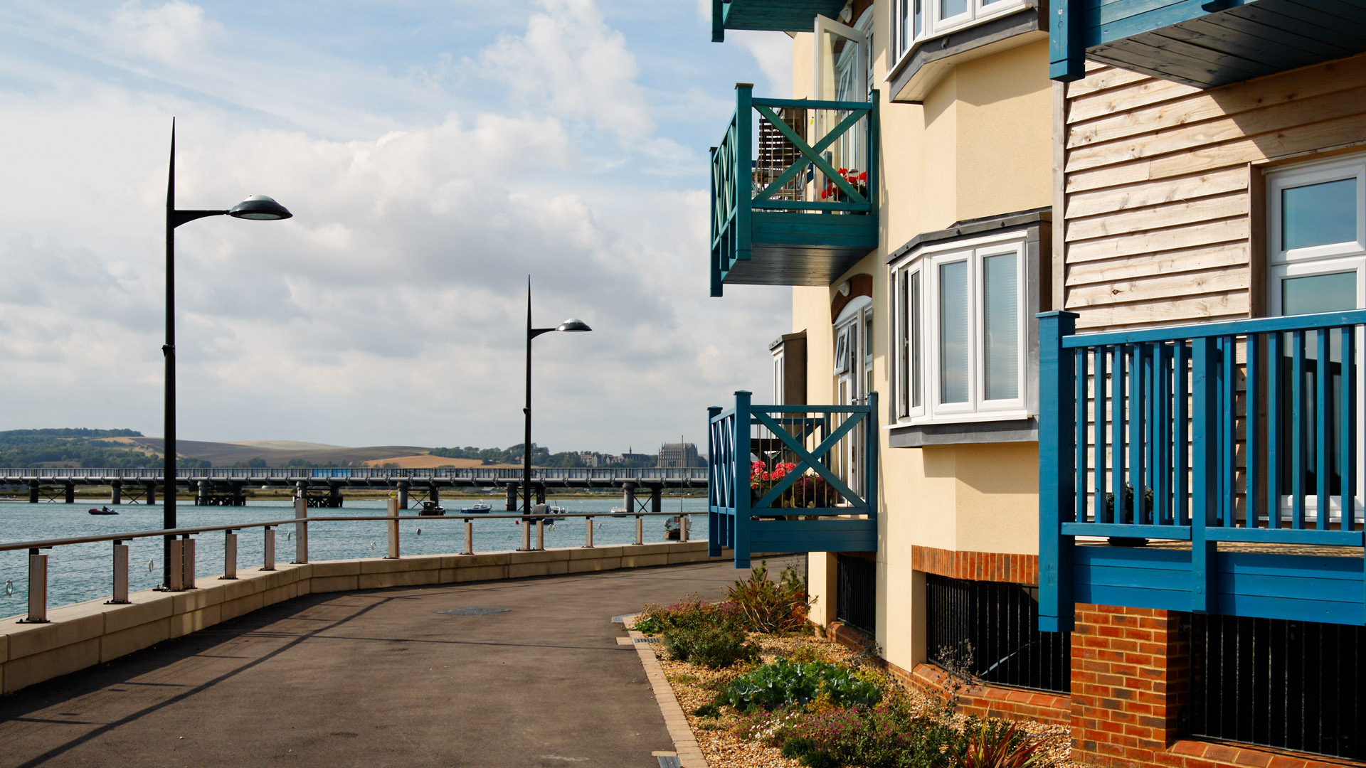 Dover 500 Decorative Street Lighting Location image 1920x1080px Alt1