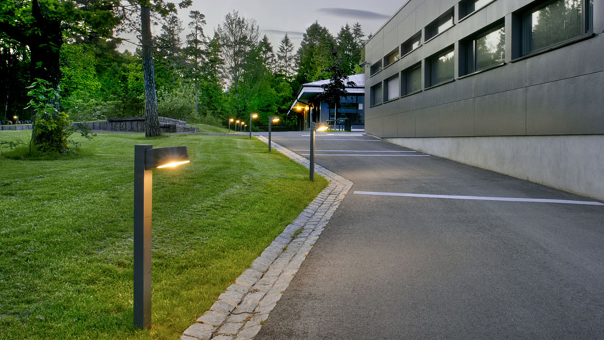 Nyx190 Bollard Location image 1920x1080px Alt2